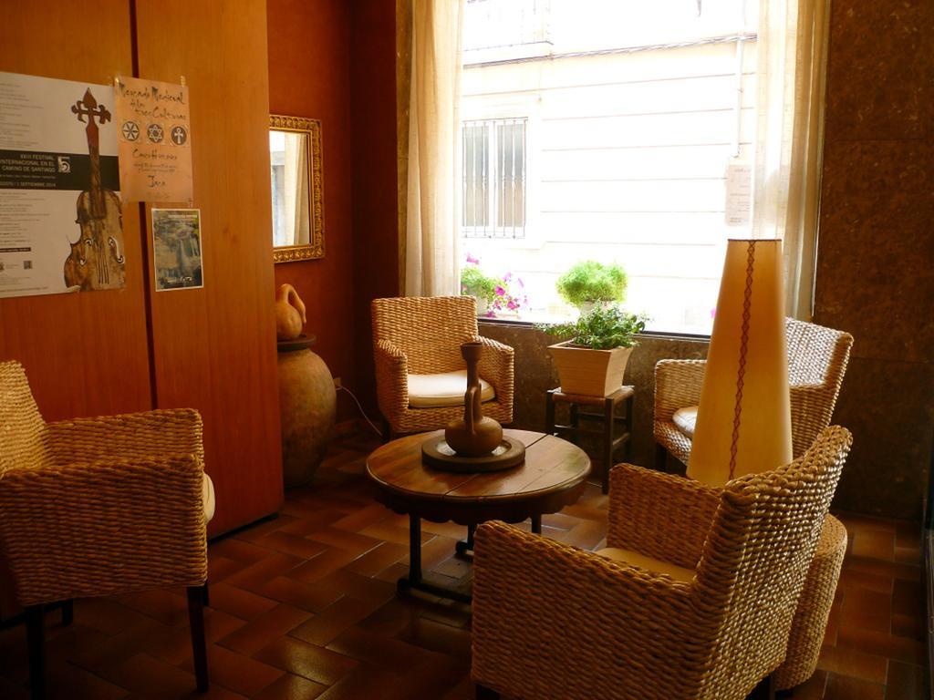 Hotel Pradas Jaca Exterior foto